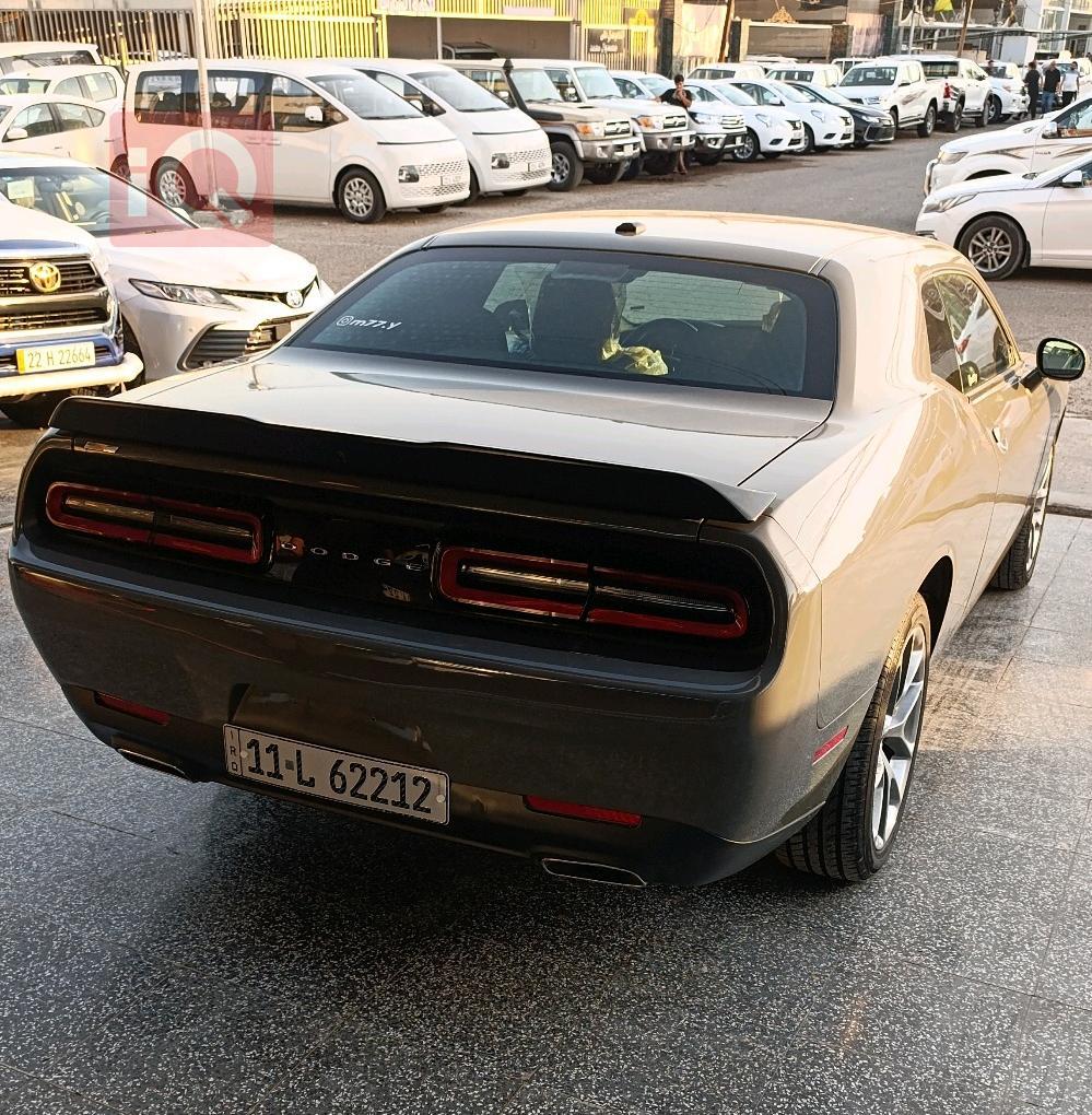 Dodge Challenger